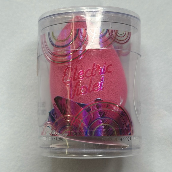 🧰 BEAUTY BLENDER | BEAUTYBLENDER ‘ELECTRIC VIOLET’ SPONGE - Picture 1 of 7